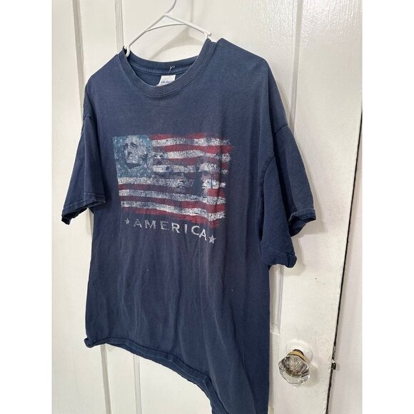 Gildan size X – large American flag T-shirt - Picture 2 of 9